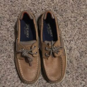 Sperry size 7
